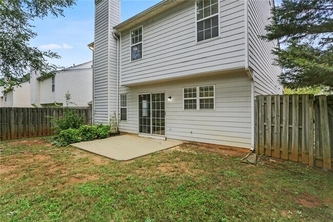 Building Photo - 1328 Glenover Way