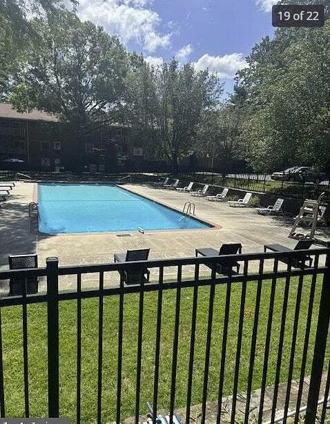 Building Photo - 200 Winding Way