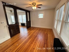 Building Photo - 25 Maple St