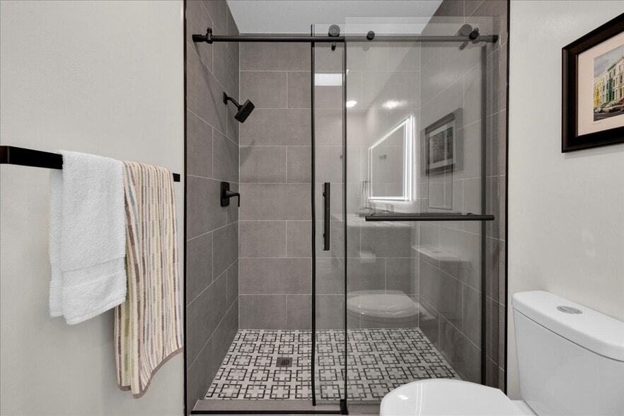 Primary Bath - 1111 E Ramon Rd