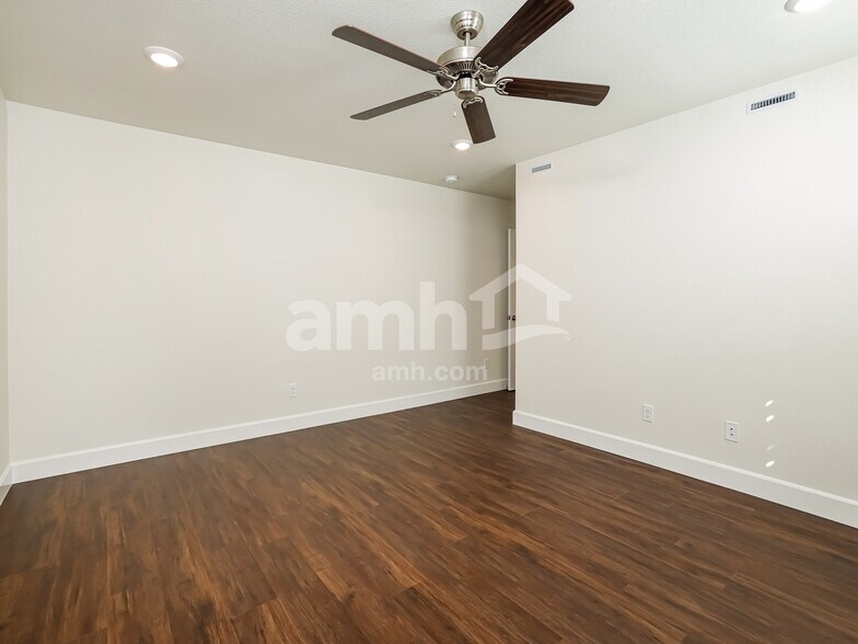 Building Photo - 1515 Inspiration Ln