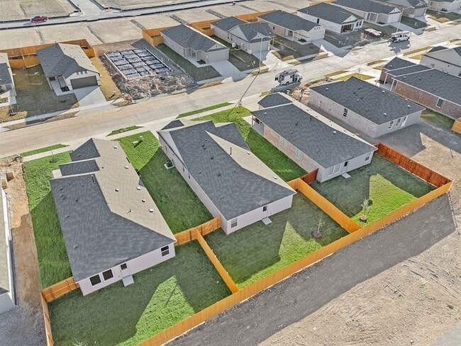 Building Photo - 1340 Blazin Bronco Trl