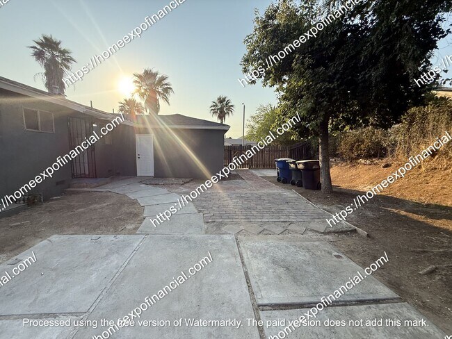 Building Photo - Nice Home For Rent
