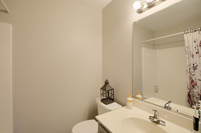 Building Photo - Call Sabrina Thomas at 757-767-0767 for more information