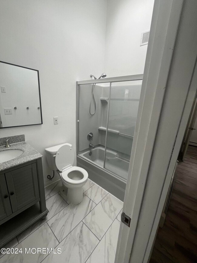 Building Photo - 9 Kearney St