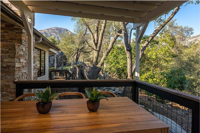 Building Photo - 43620 Washburn Dr