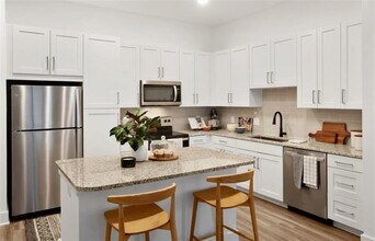 Building Photo - 4270 Phil Niekro Pkwy