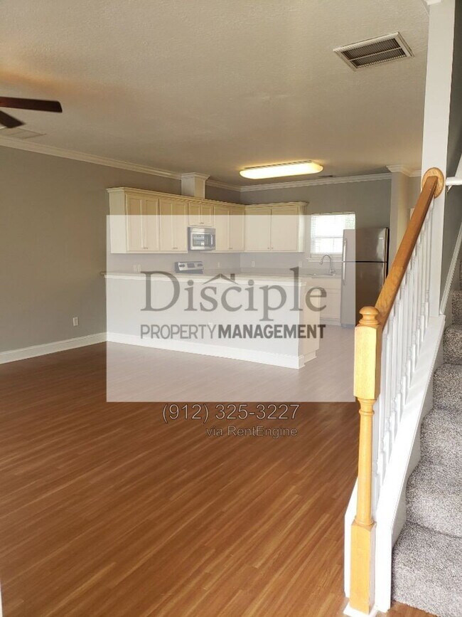 Building Photo - 273 Vining Way