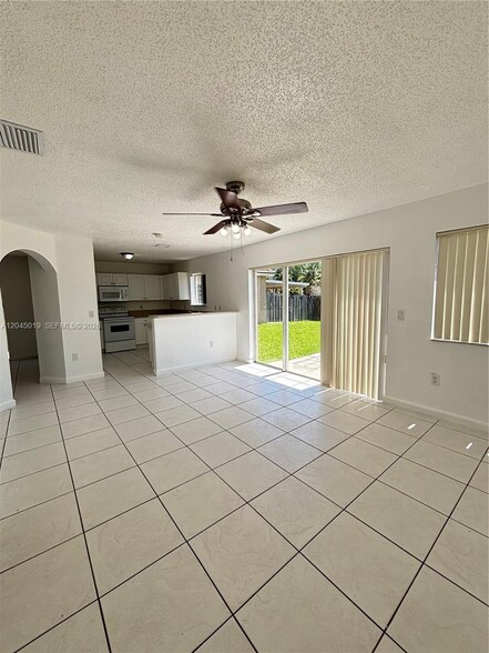 Building Photo - 21339 SW 87th Ct