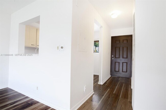 Building Photo - 9431 Boca Cove Cir