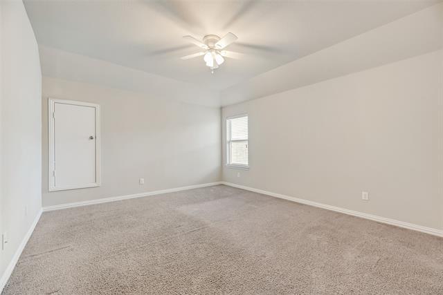 Building Photo - 6205 Roaring Creek