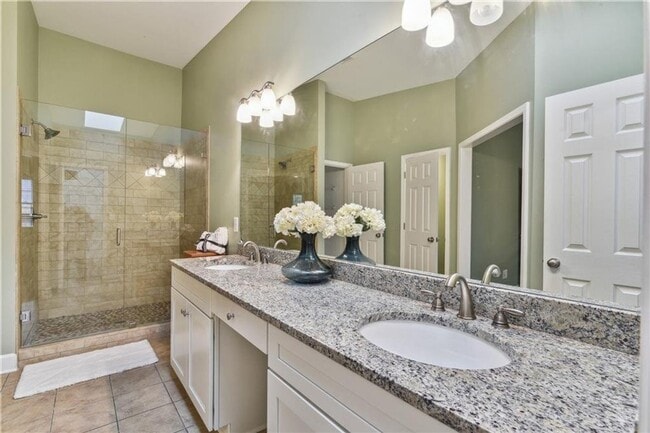 Building Photo - 4660 Hanstedt Trce