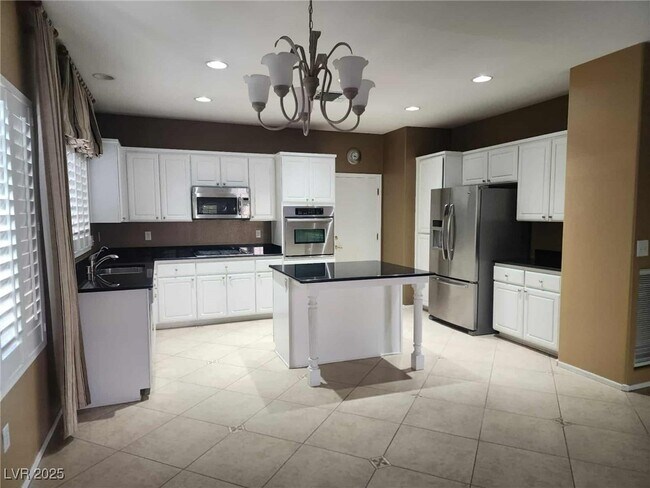 Building Photo - 2934 Maffie St