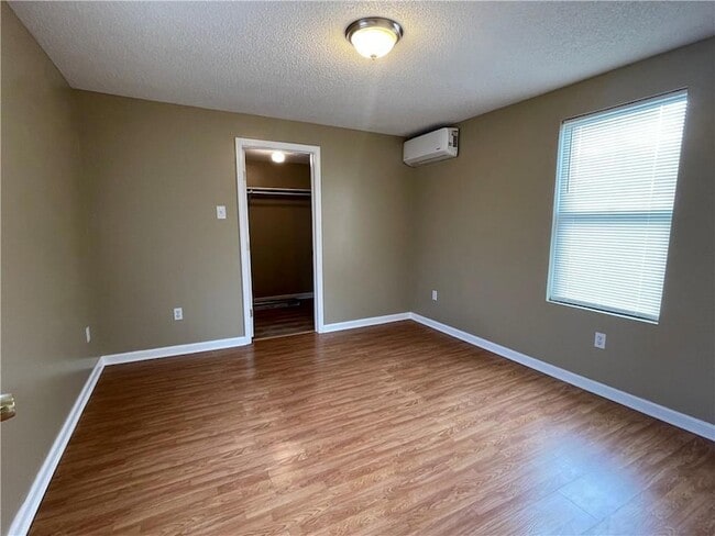 Building Photo - 2122 Stander Pl