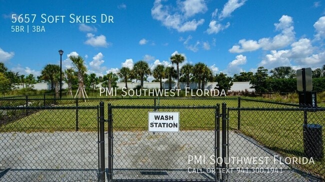 Building Photo - 5657 Soft Skies Dr