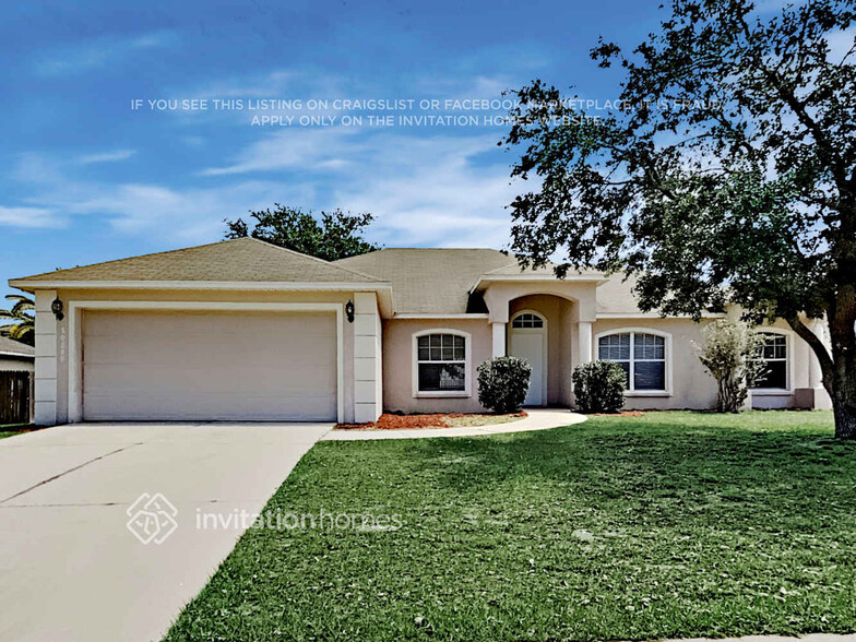 Primary Photo - 10629 Cedar Forest Cir