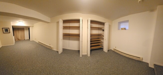 Building Photo - 225 Willow Pkwy