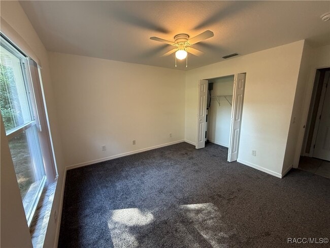 Building Photo - 1151 N Lion Cub Point