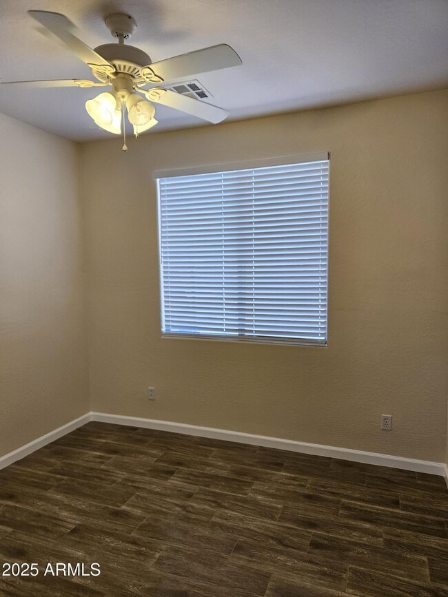 Building Photo - 14574 W Shaw Butte Dr