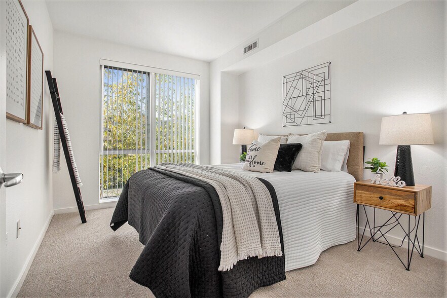 Bedroom 1 - 1655 N California Blvd