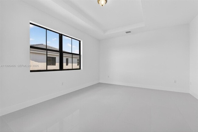 Building Photo - 15441 SW 20 Ln