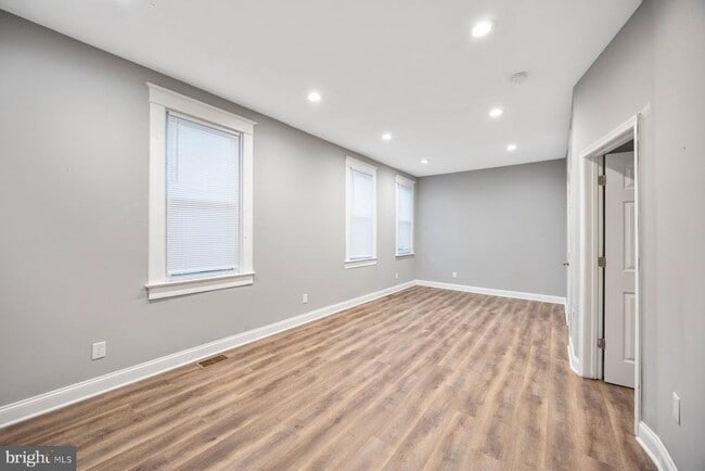 Building Photo - 2909 Echodale Ave