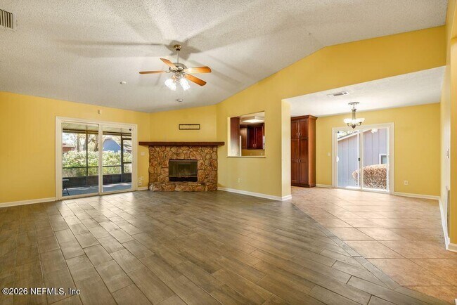 Building Photo - 8066 Le Havre Dr N