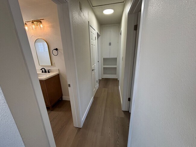 Building Photo - Fully Renovated 3BD/1.5BA House | Eucalyptus Ave, Moreno Valley