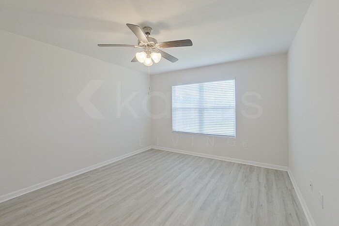 Building Photo - 409 Monarch Ln
