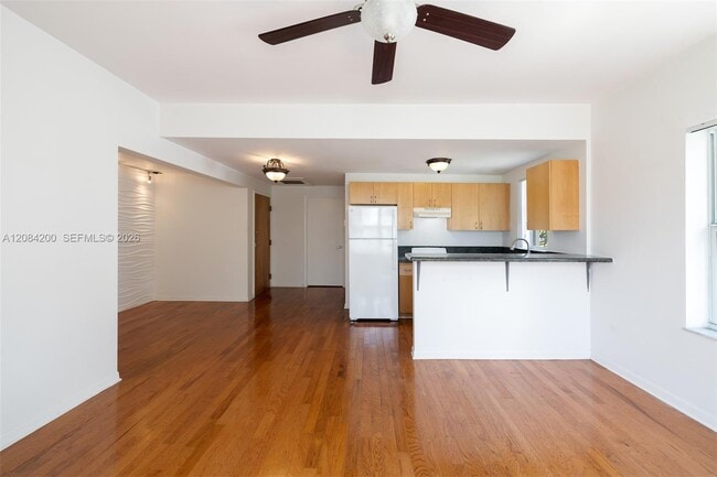 Building Photo - 1542 Drexel Ave