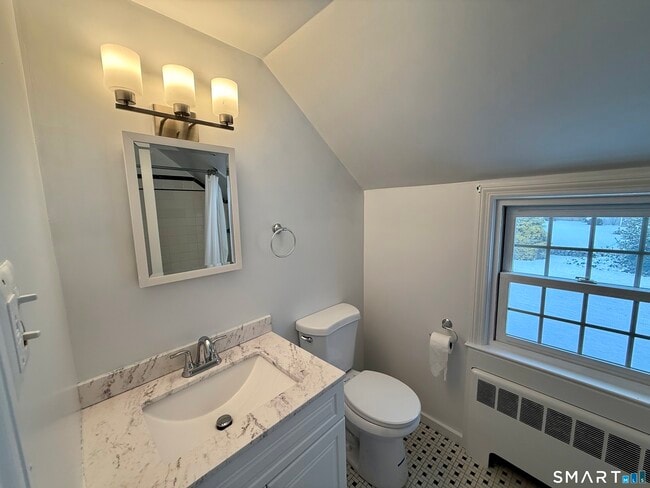 Building Photo - 16 Killian Ave