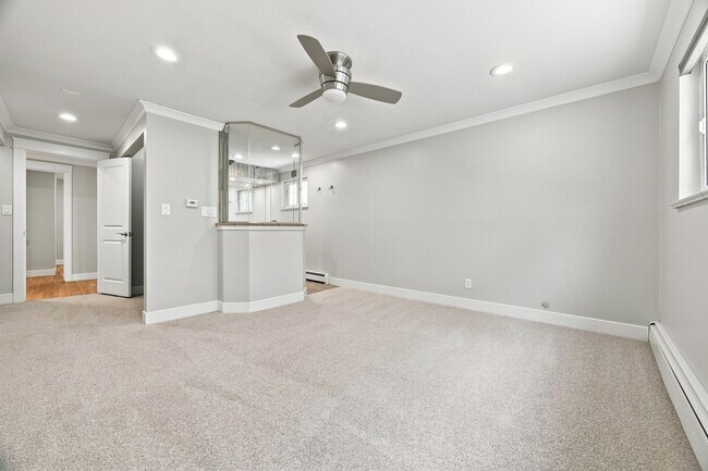 Building Photo - Charming 3-Bedroom Home in Lakewood, CO