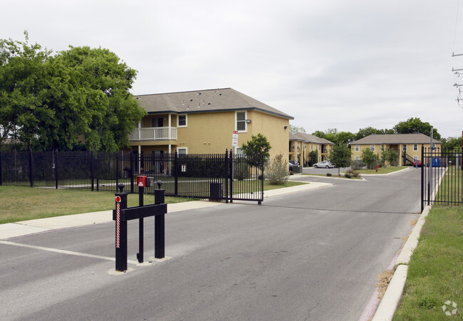 Building Photo - Thompson Apartments