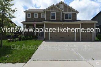 Building Photo - 3624 SW Windsong Dr