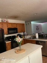 Building Photo - 53 Inwood Ave