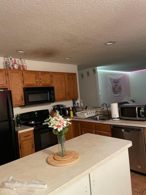 Building Photo - 53 Inwood Ave