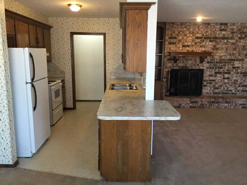 Building Photo - 304 Willow Branch Rd