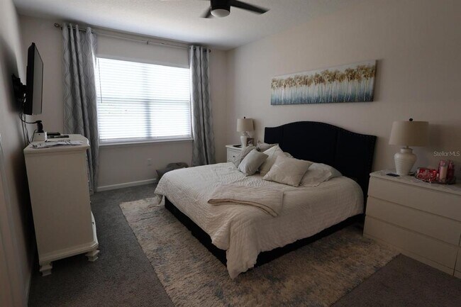 Building Photo - 301 Golden Sands Cir