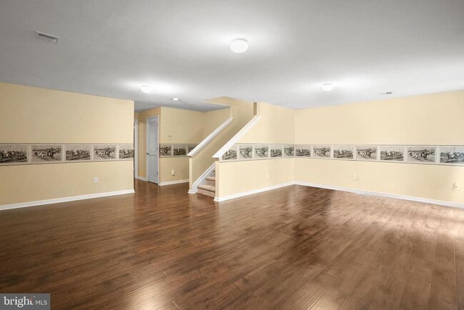 Building Photo - 102 Penns Manor Dr