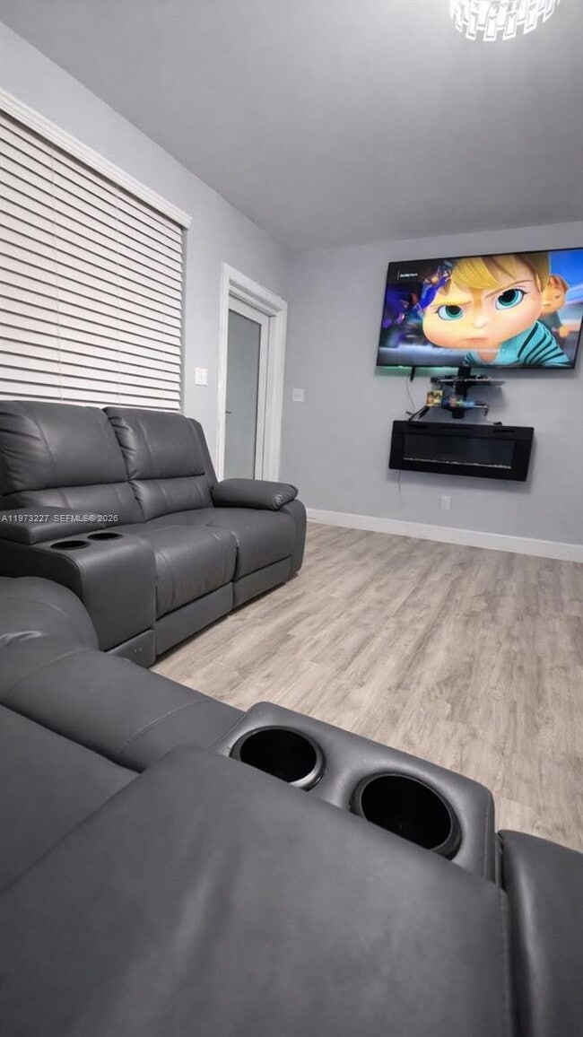 Building Photo - 6305 Hayes St