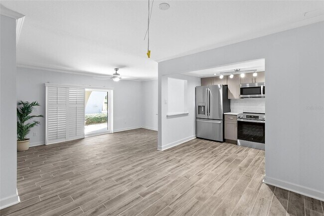 Building Photo - 505 Plaza Seville Ct