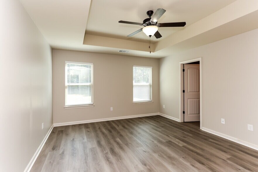 Building Photo - 270 Eagles Pkwy