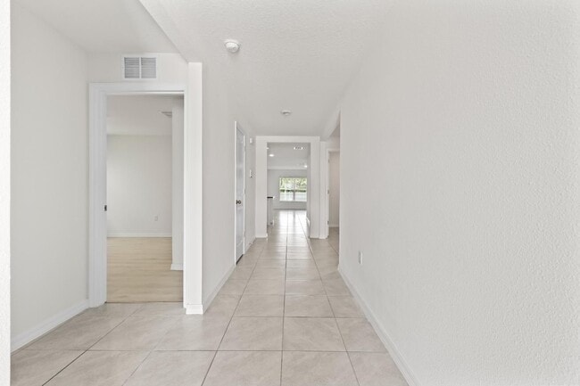 Building Photo - Recently Updated One Story - 4BR For Rent
