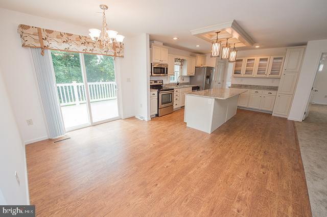 Building Photo - 18 Sabrina Dr