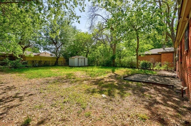 Building Photo - 1824 Andover Ct