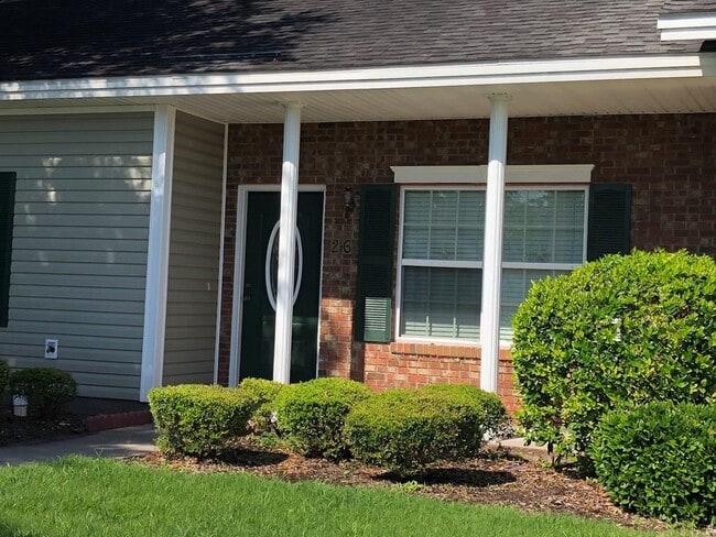 Building Photo - 26 White Oak Ct