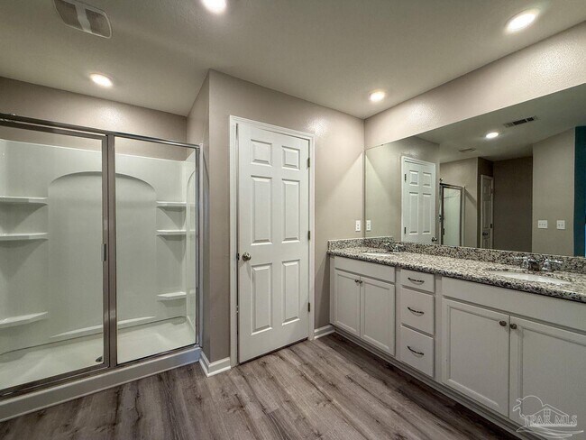 Building Photo - 3480 Blaney Dr
