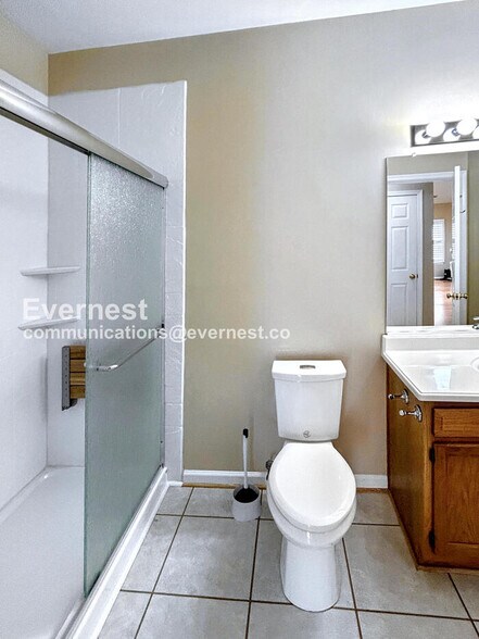 Building Photo - 306 Hamlet Ct