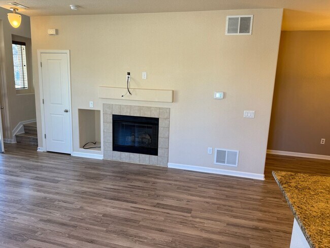 Building Photo - Updated 2 bedroom in West Arvada - Boyd Ponds