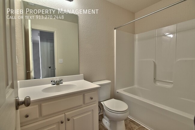 Building Photo - 8851 Inkster St